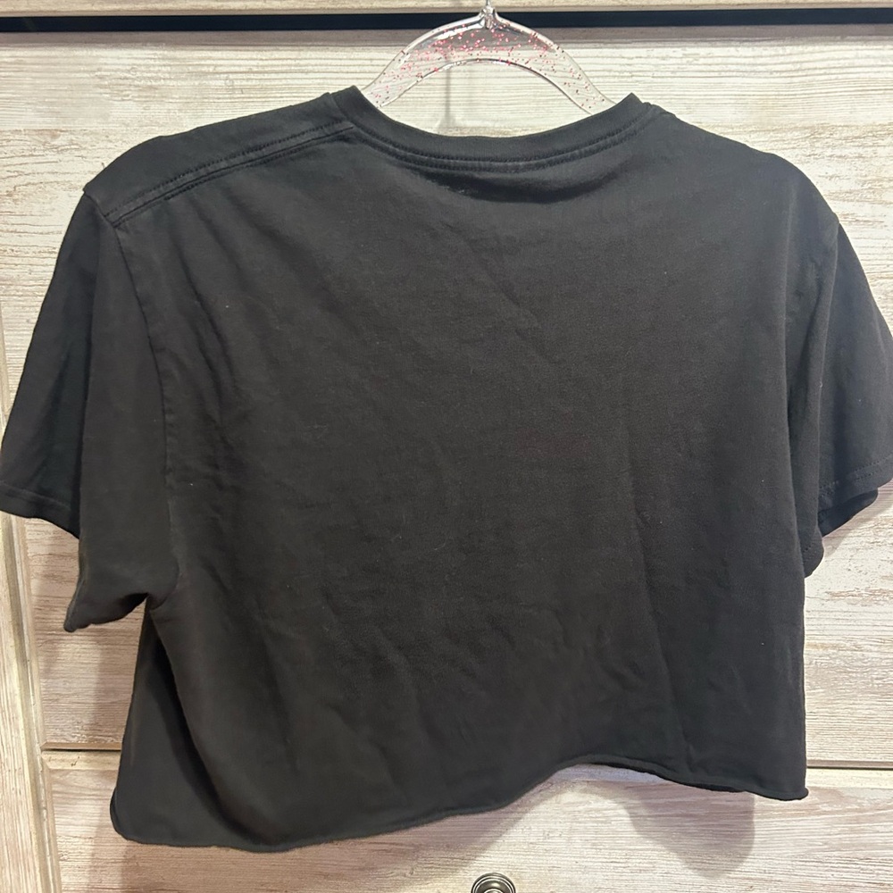 boston cropped tee